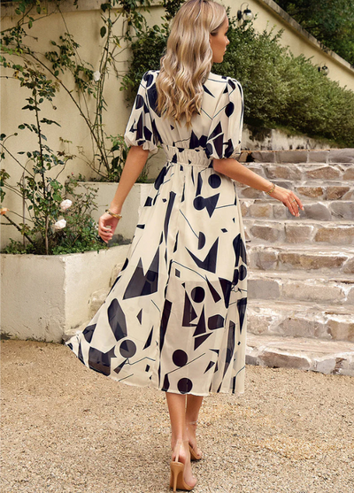 Estella™ | Flattering Floral Midi Dress